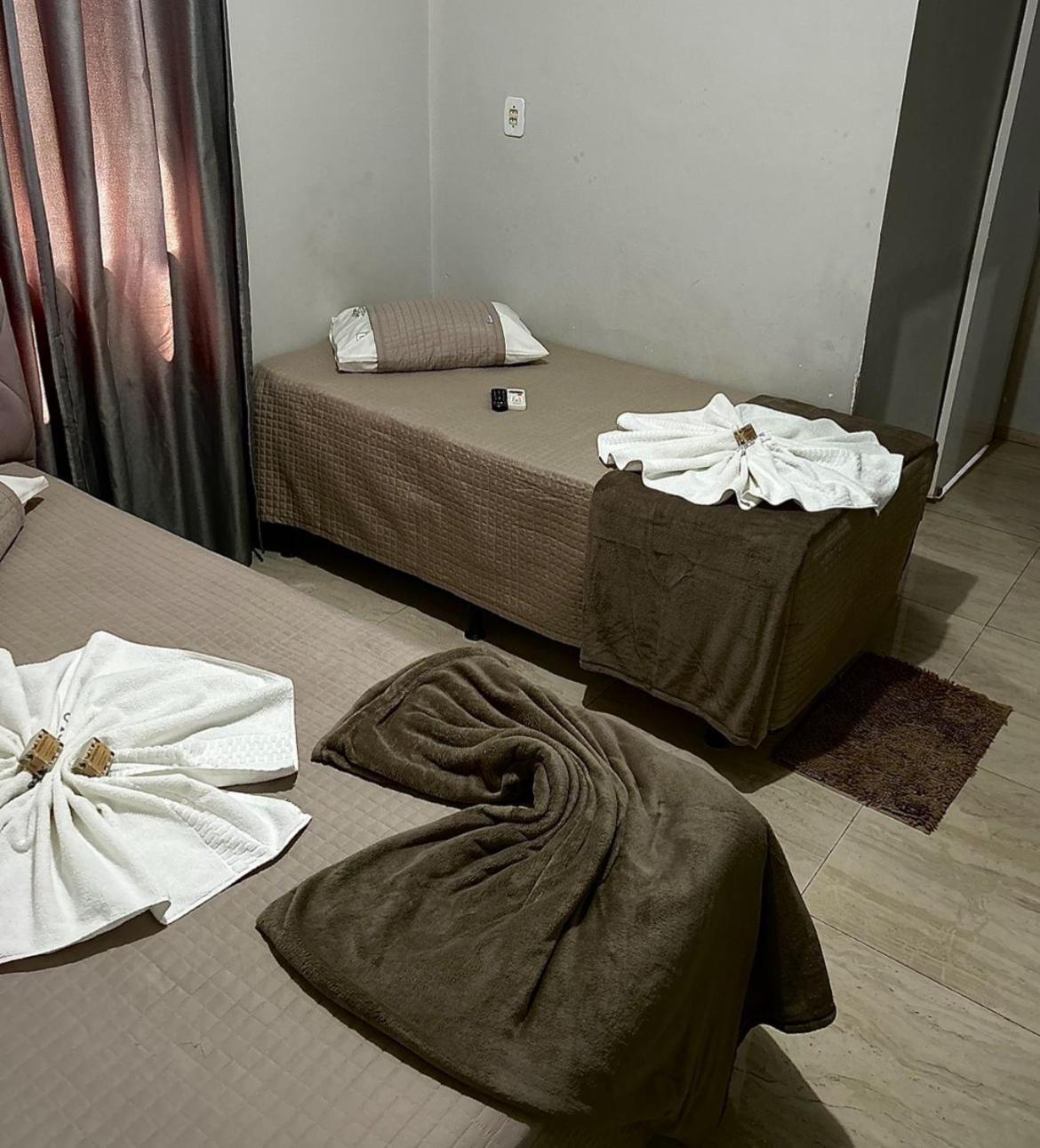 Hotel Monte Carlo Dourados Esterno foto